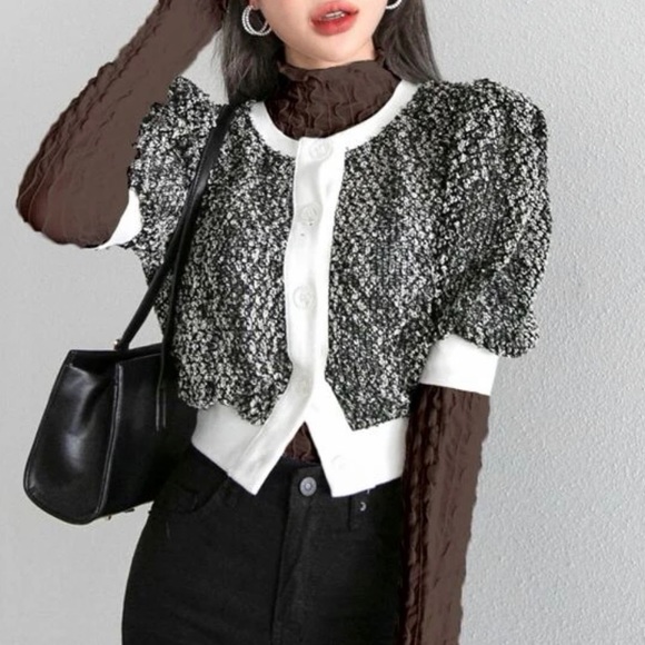 Stitched Detailed Skinny Turtleneck Blouse - Picture 3 of 3